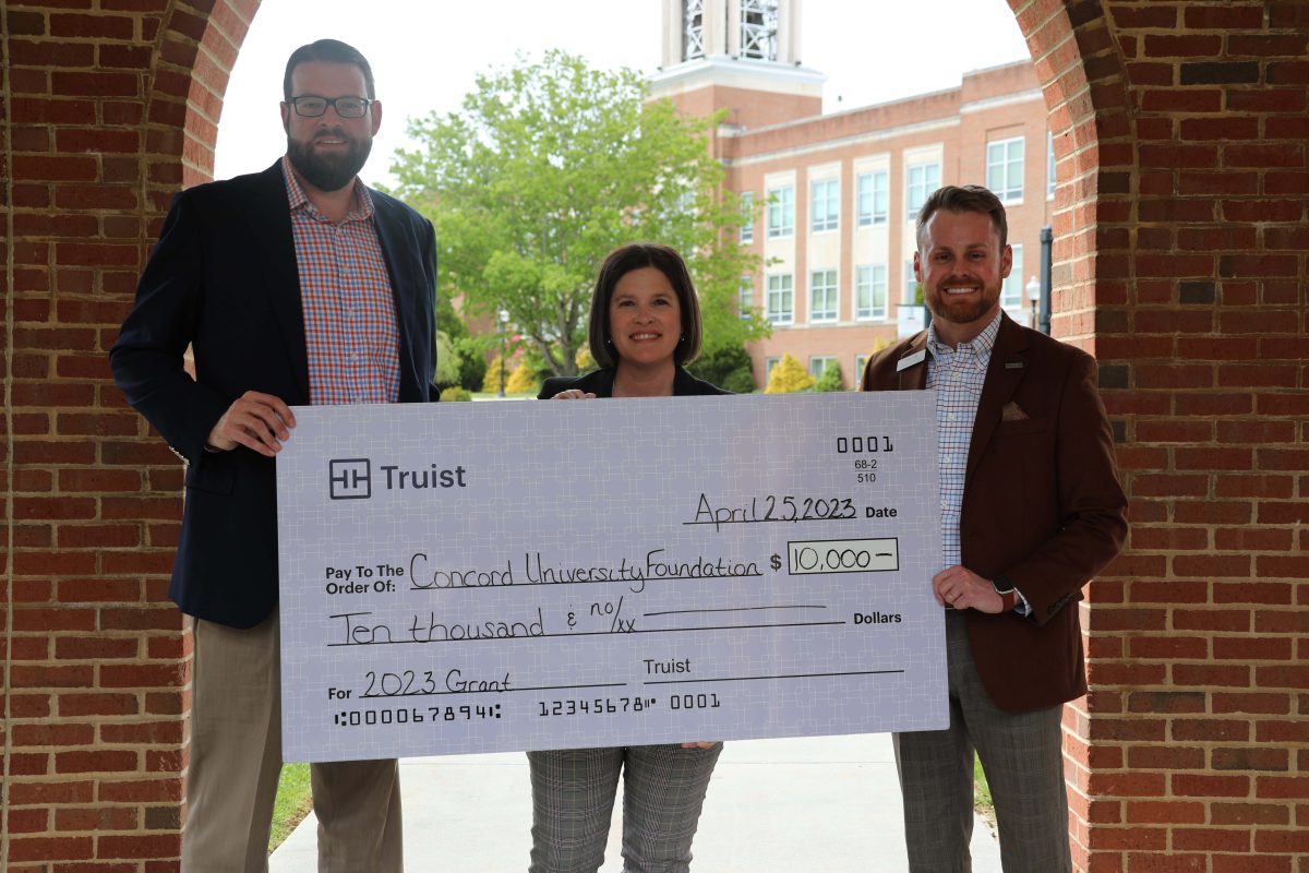CONCORD UNIVERSITY RECEIVES 10,000 GRANT FROM TRUIST WV FOUNDATION